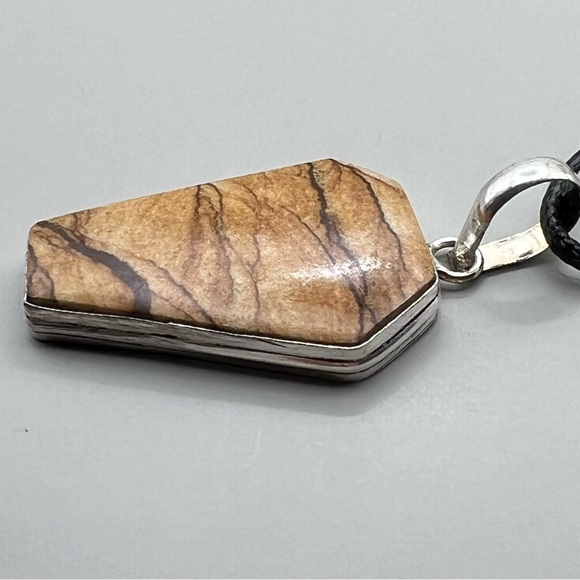 New Landscape Picture Jasper Stone Coffin Silver Overlay Pendant Necklace w Cord - Picture 4 of 6